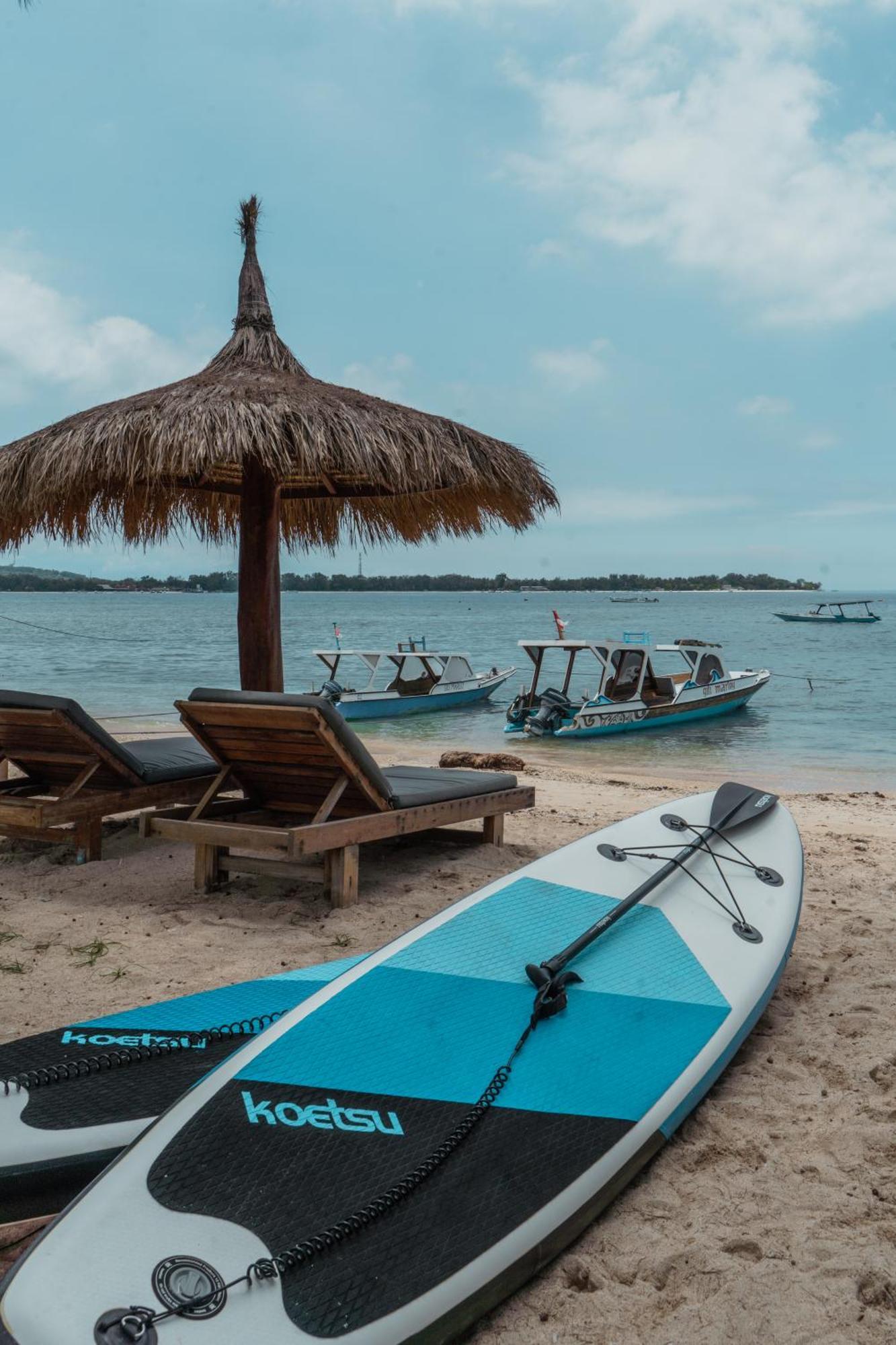 Sunscape Villa - Beachfront And Private Pool Gili Air Eksteriør billede